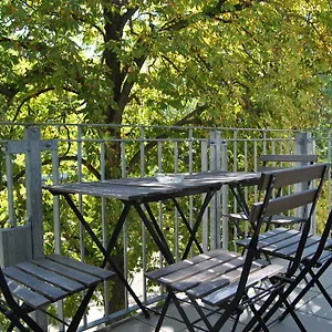 Apartment Adoreo &